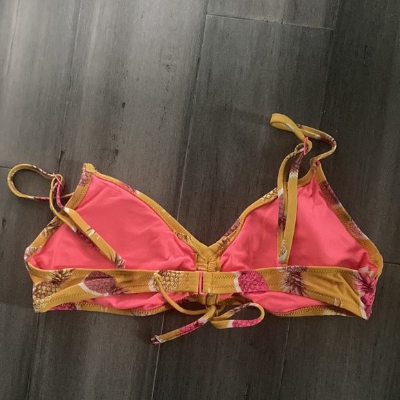 swim top - Picture 4 of 4